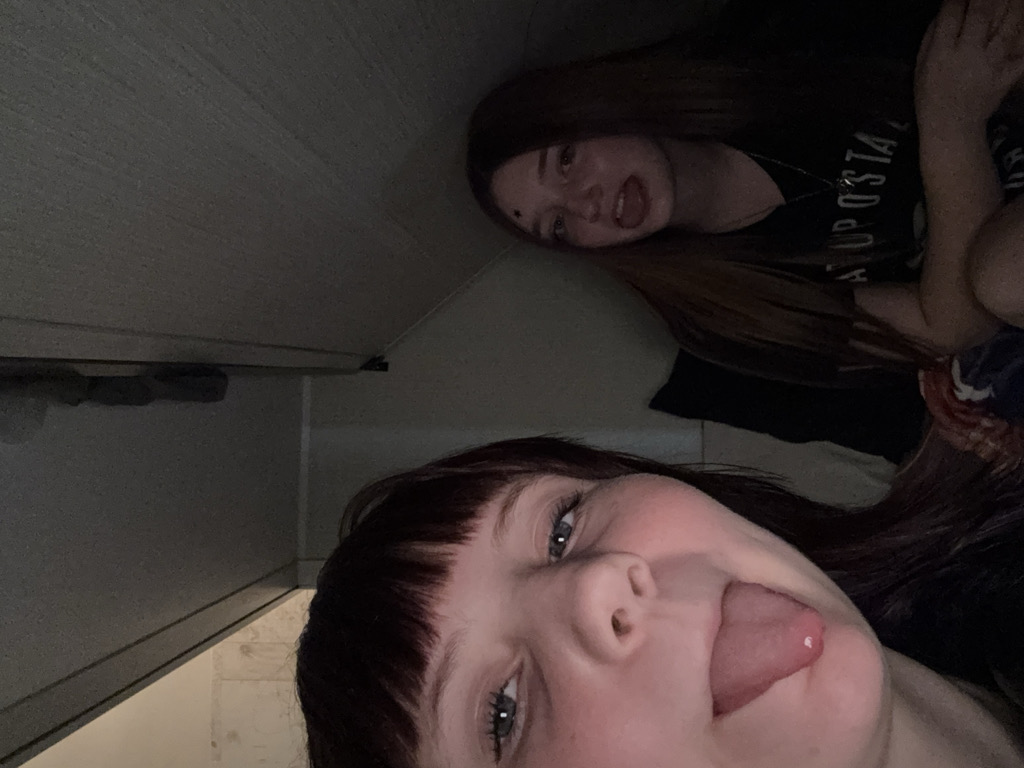 @maddyandjulie from United States