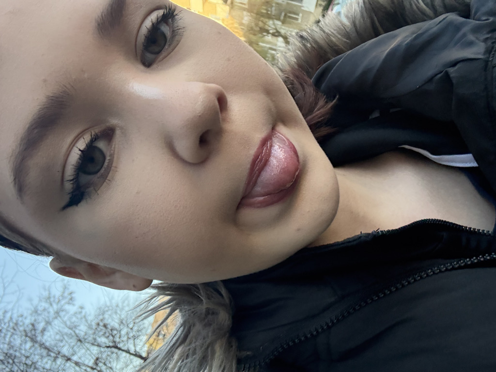 @mvrthb from Poland