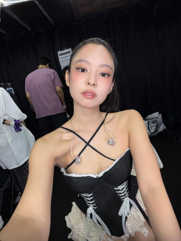 @zeiannil from South Korea