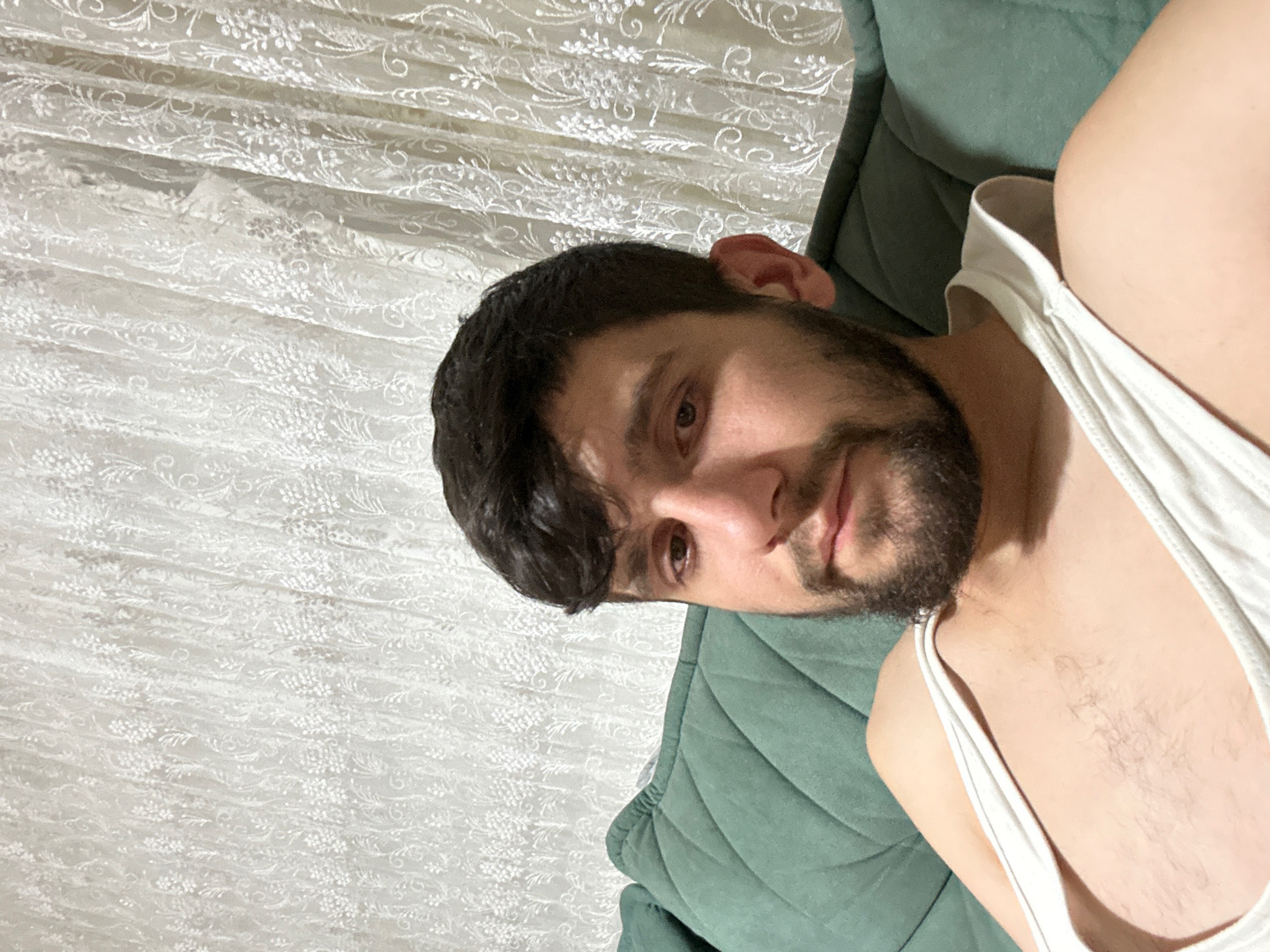 @u40906653
