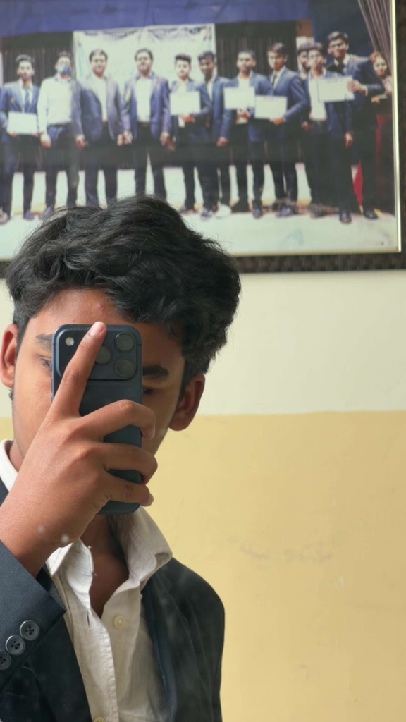 @mr_muz3 from India