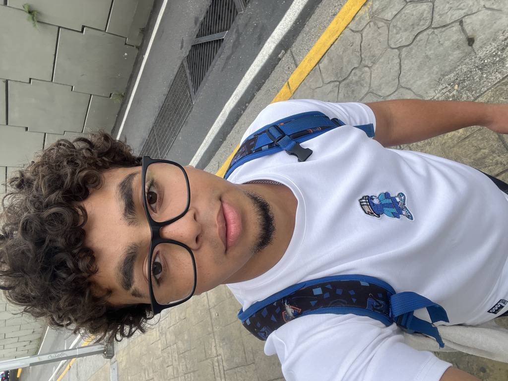 @eduardveliz1417 from Mexico