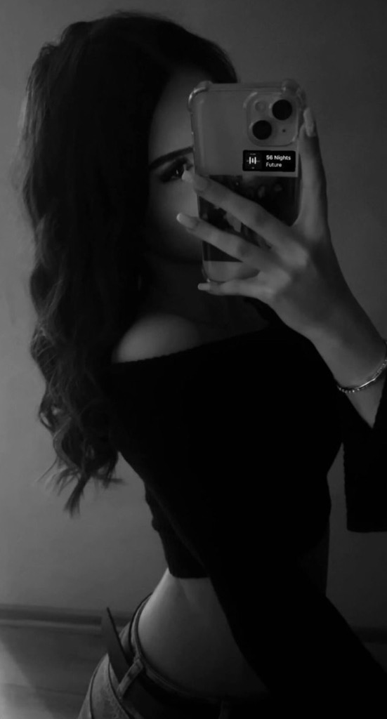 @sakicaa from Sweden