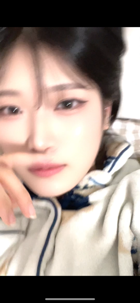 @chaeyeon from South Korea