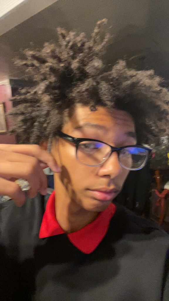 @treyloveee