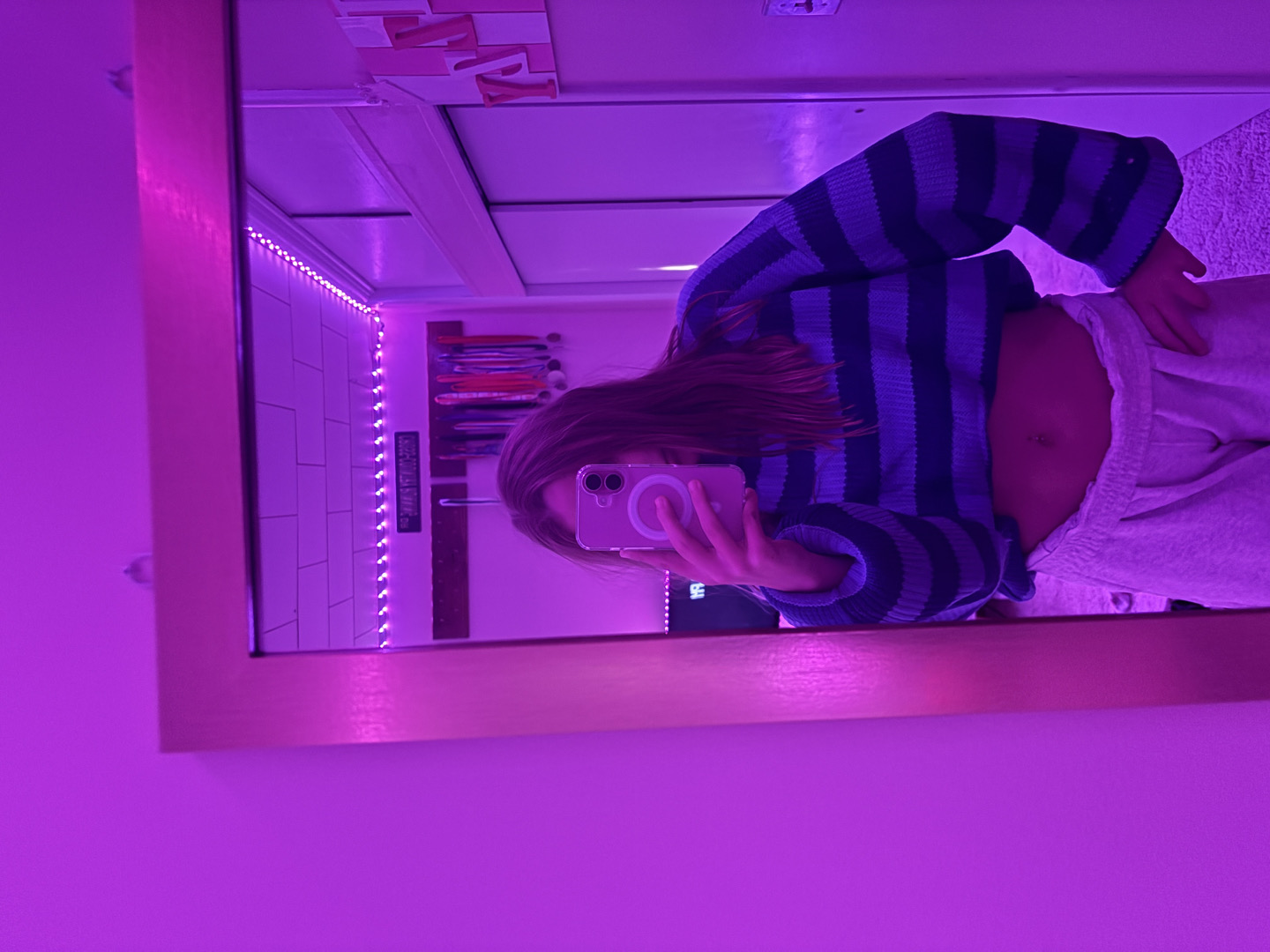 @izzy_23