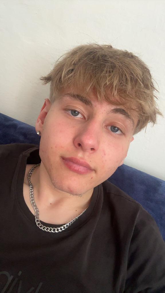 @tooony from Czech Republic