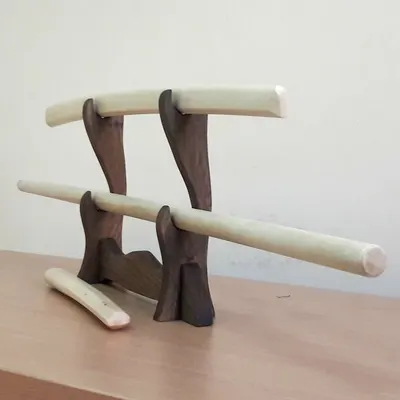 Lasten asesetti: bokken 75 cm, jo 108 cm ja tanto 29 cm, eurooppalainen valkopyökki