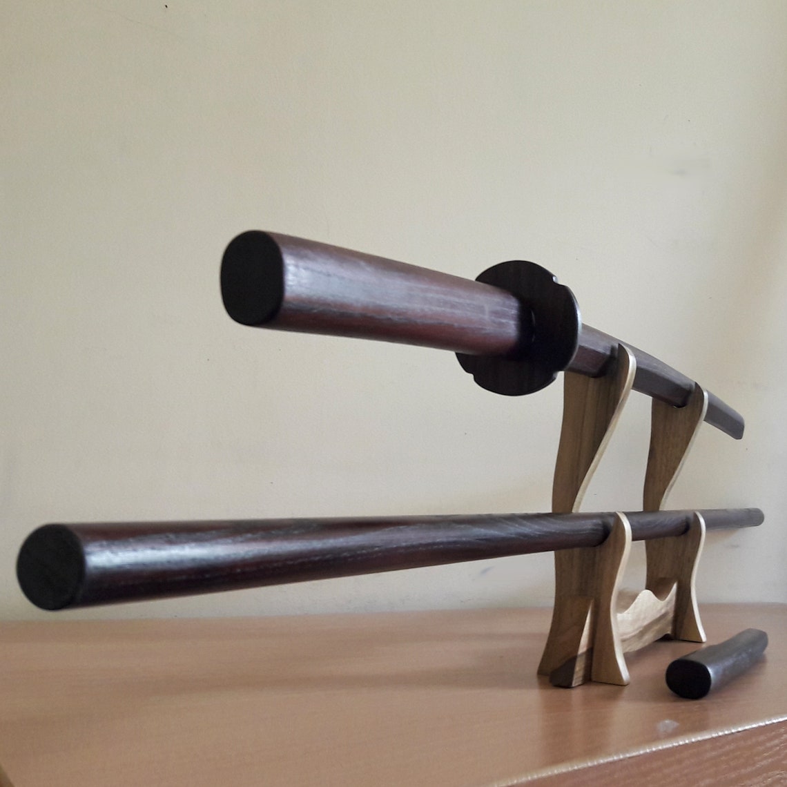 Asesetti: Bokken Daito 102 cm, jo 128 cm ja tanto, eurooppalainen saarni, tsuballa