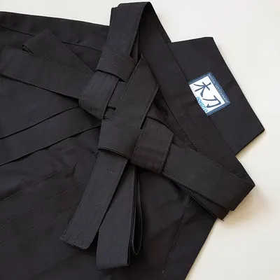 Hakama Bokuto Deluxe, musta