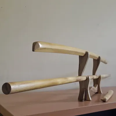Asesetti: Bokken Bokuto 102 cm, jo 128 cm ja tanto, robinia
