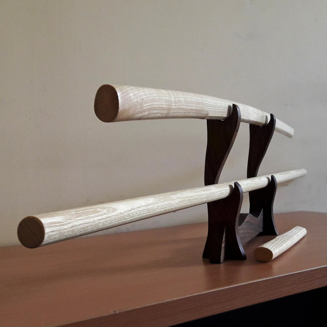 Asesetti: Bokken Bokuto 102 cm, jo 128 cm ja tanto, eurooppalainen saarni