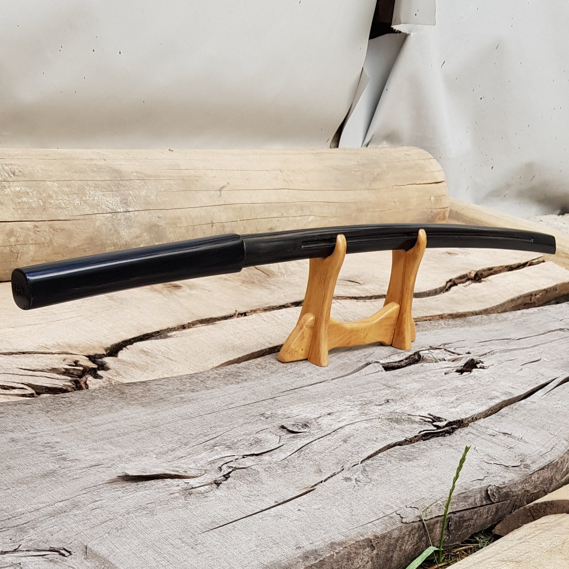 Bokken Daito 102 cm, robinia, blood groove