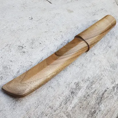 Tanto (japanilaistyylinen), saksanpähkinä