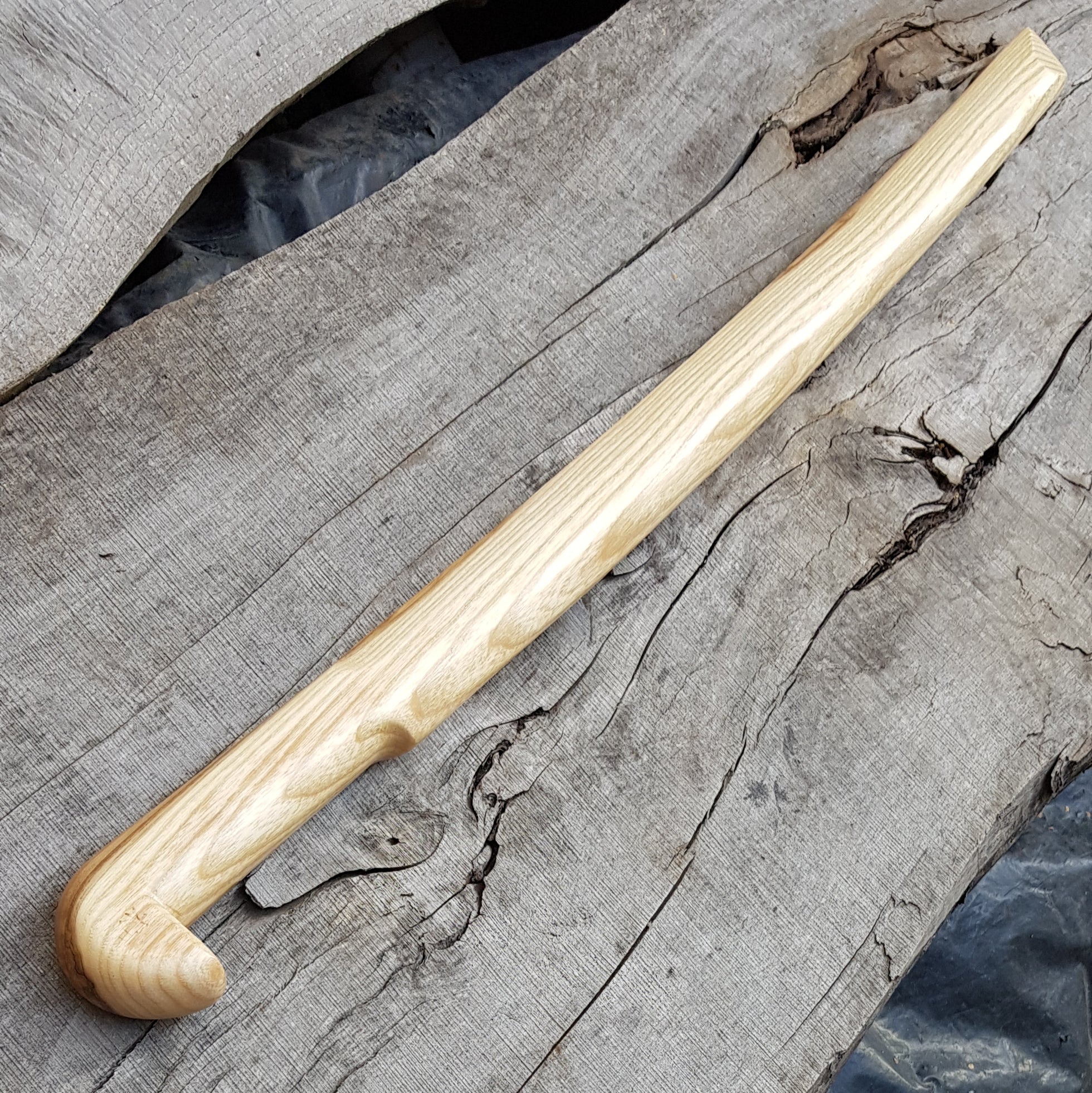 Puinen šaška (kaukasialainen sapeli) 80 cm, eurooppalainen saarni