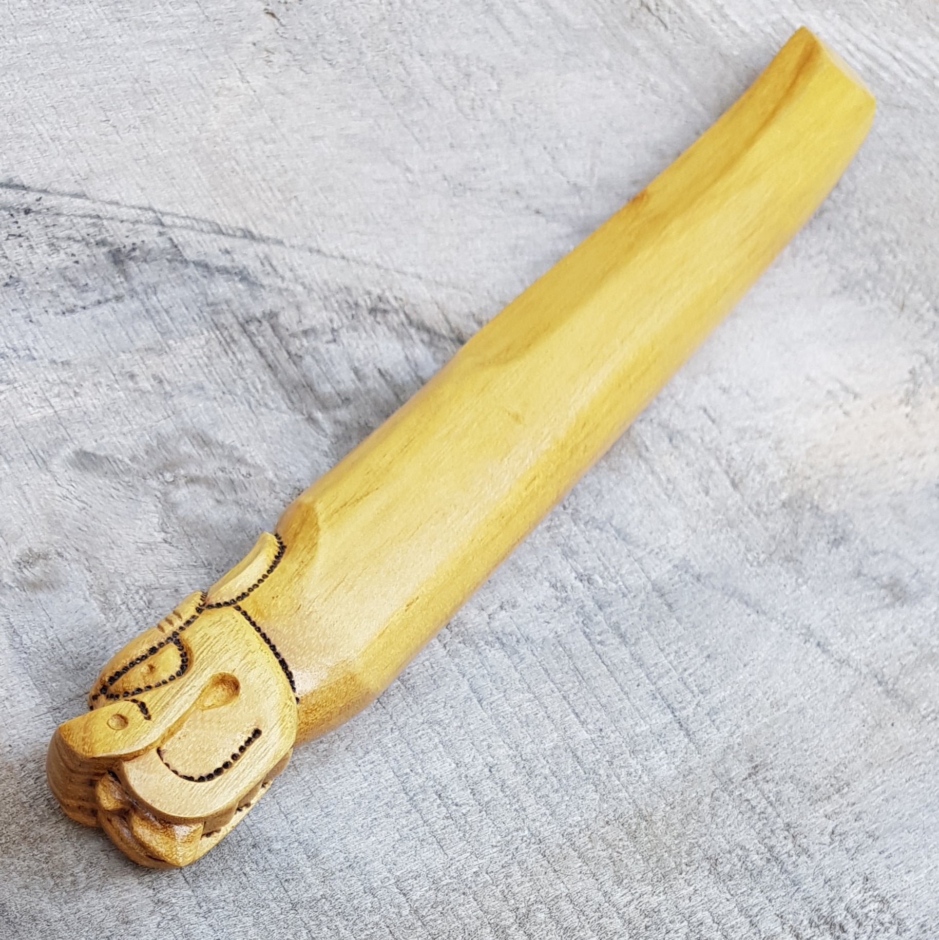 Tanto Deluxe Dragon, robinia