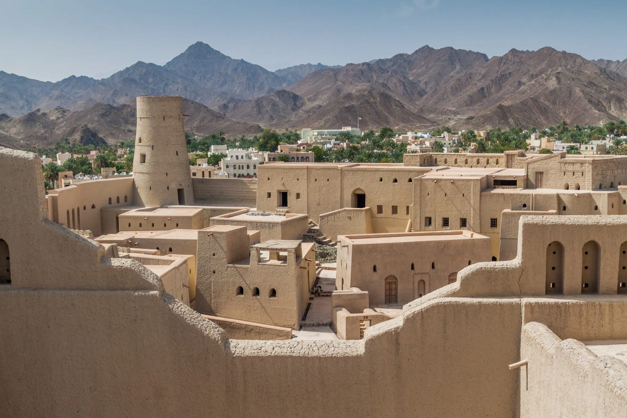 Oman road trips itinerary