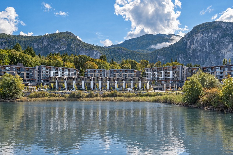 Exterior Waterfront View in Squamish