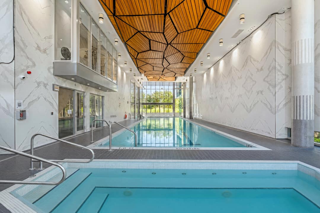 Amenities Pool in North Vancouver