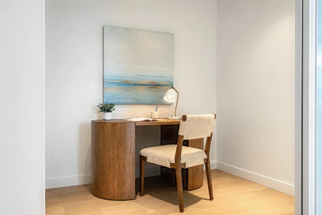 Den Office in North Vancouver