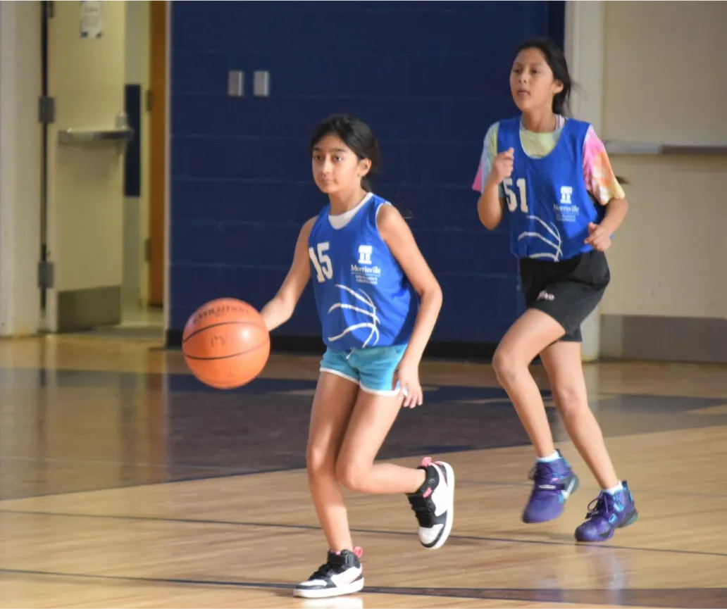 Image of an excited Basketball On Me gift card recipient. Their thank you note is below.