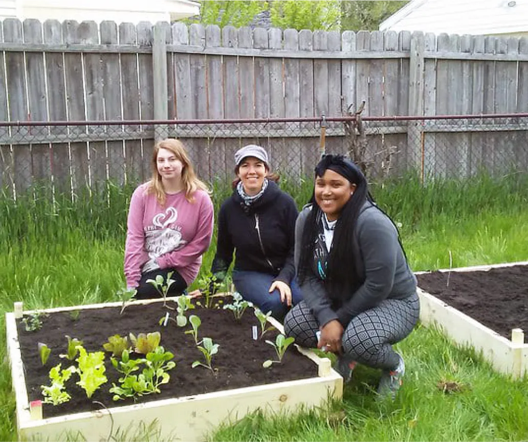 Image of an excited Gardening On Me gift card recipient. Their thank you note is below.
