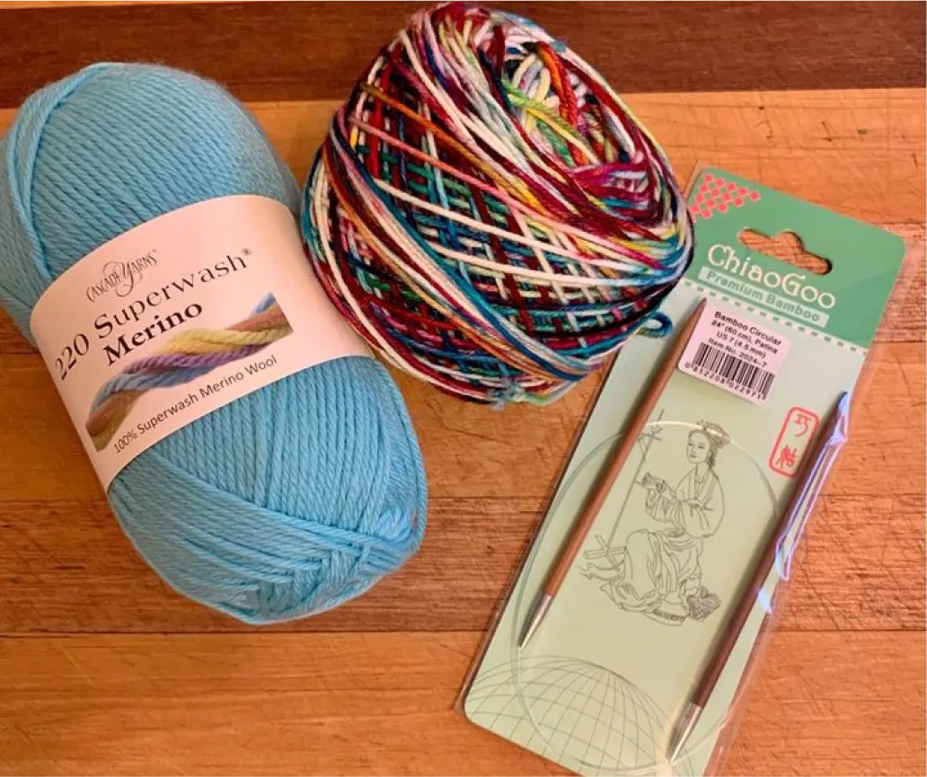 Image of an excited Knitting On Me gift card recipient. Their thank you note is below.