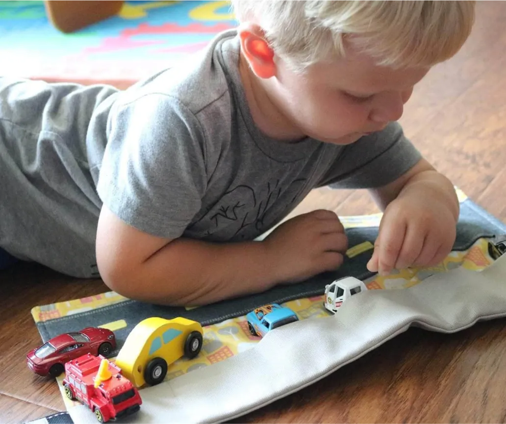 Image of an excited Toys On Me gift card recipient. Their thank you note is below.