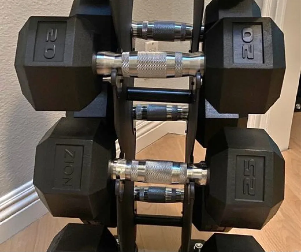 Image of an excited Weightlifting On Me gift card recipient. Their thank you note is below.