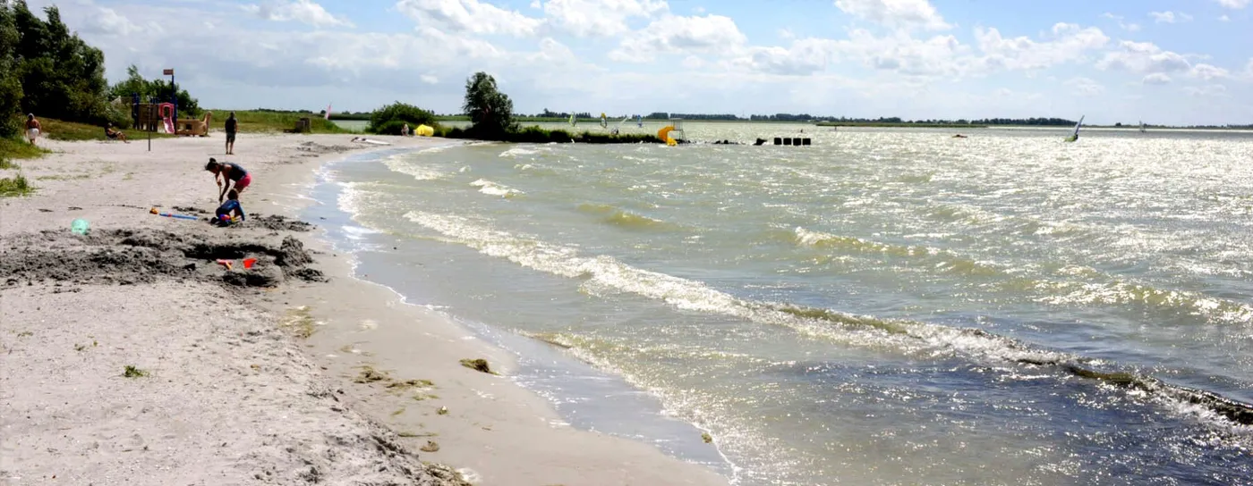 Vakantie- en kampeerboerderij "Groen" in Oudemirdum