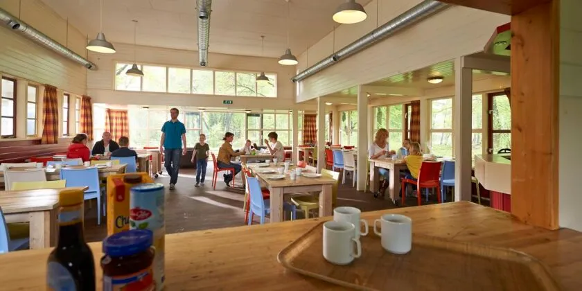 Paasheuvelgroep Vierhouten: terrein en gebouwen