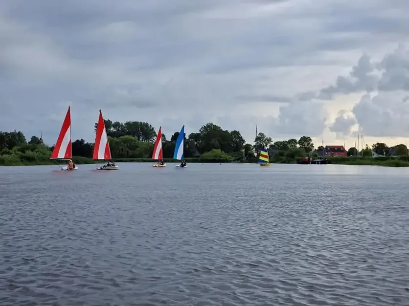Zeilschool Us Untwyk in Uitwellingerga