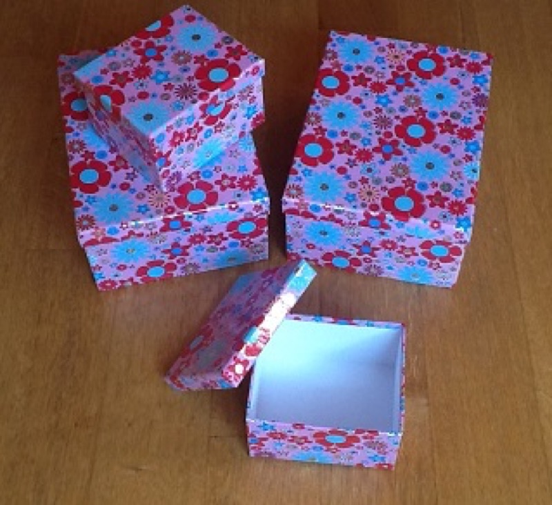 Voorbeeld van Cadeaudozen lange en korte woorden