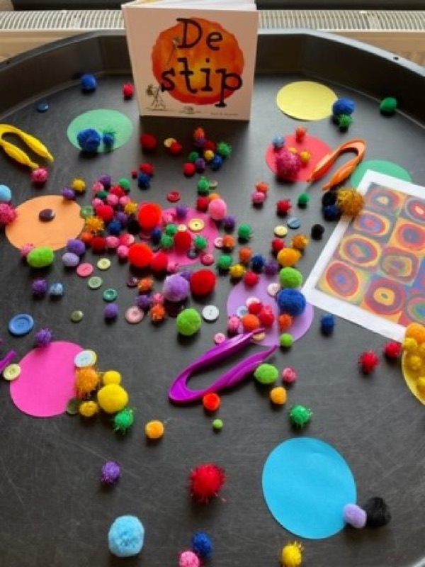 Voorbeeld van De Stip in de tuff tray