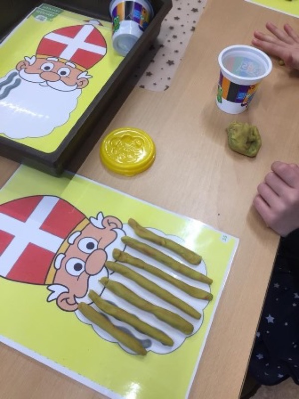 Voorbeeld van Kleien met sinterklaasthema