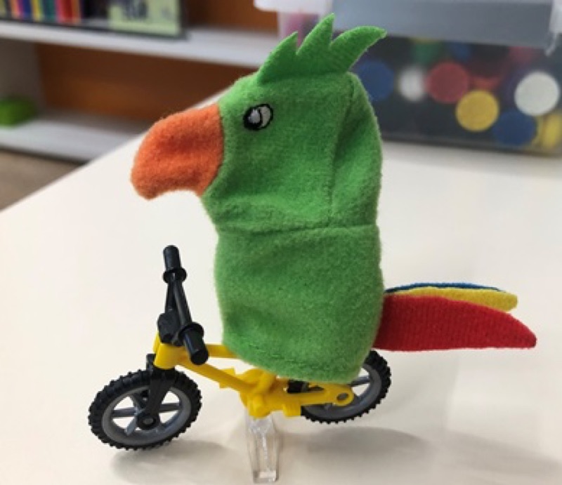 Voorbeeld van Papagaai ging fietsen
