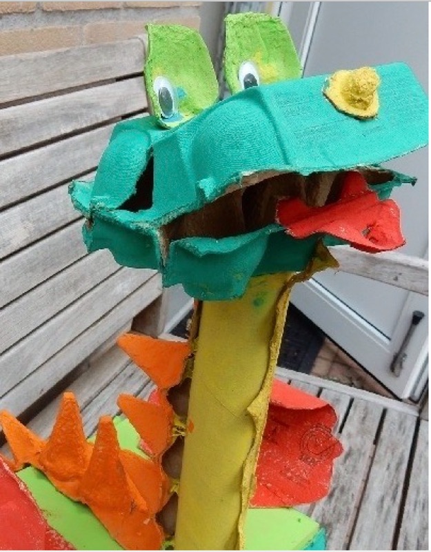 Voorbeeld van Dino's knutselen van eierdozen