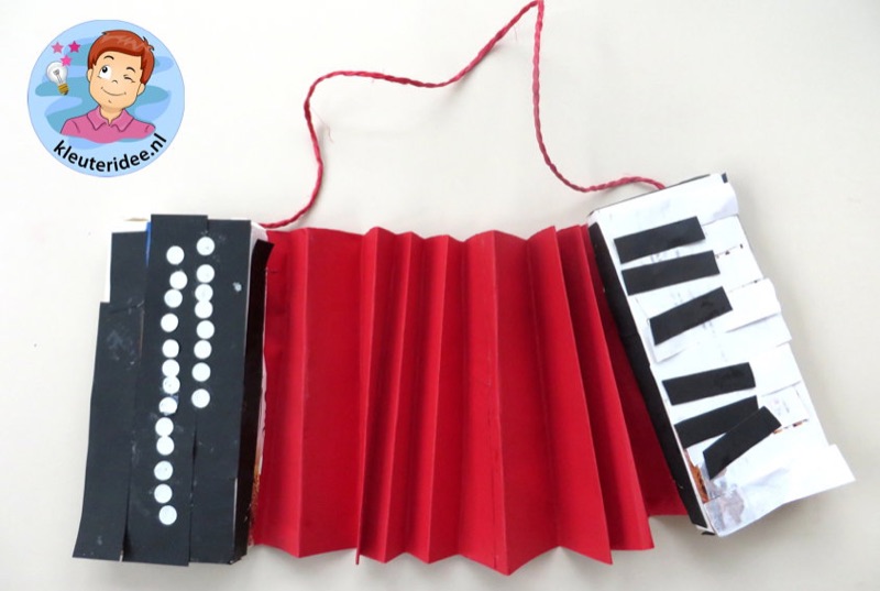 Voorbeeld van Accordeon knutselen