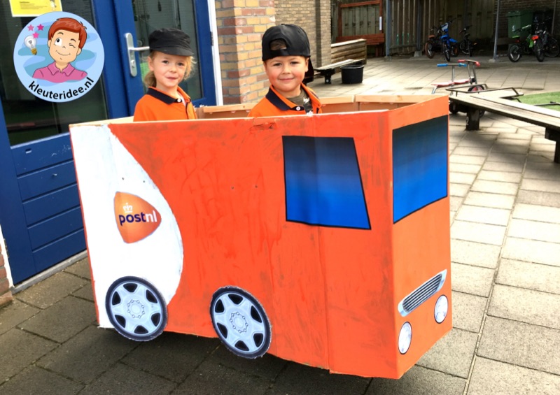Voorbeeld van Postauto als groepswerk
