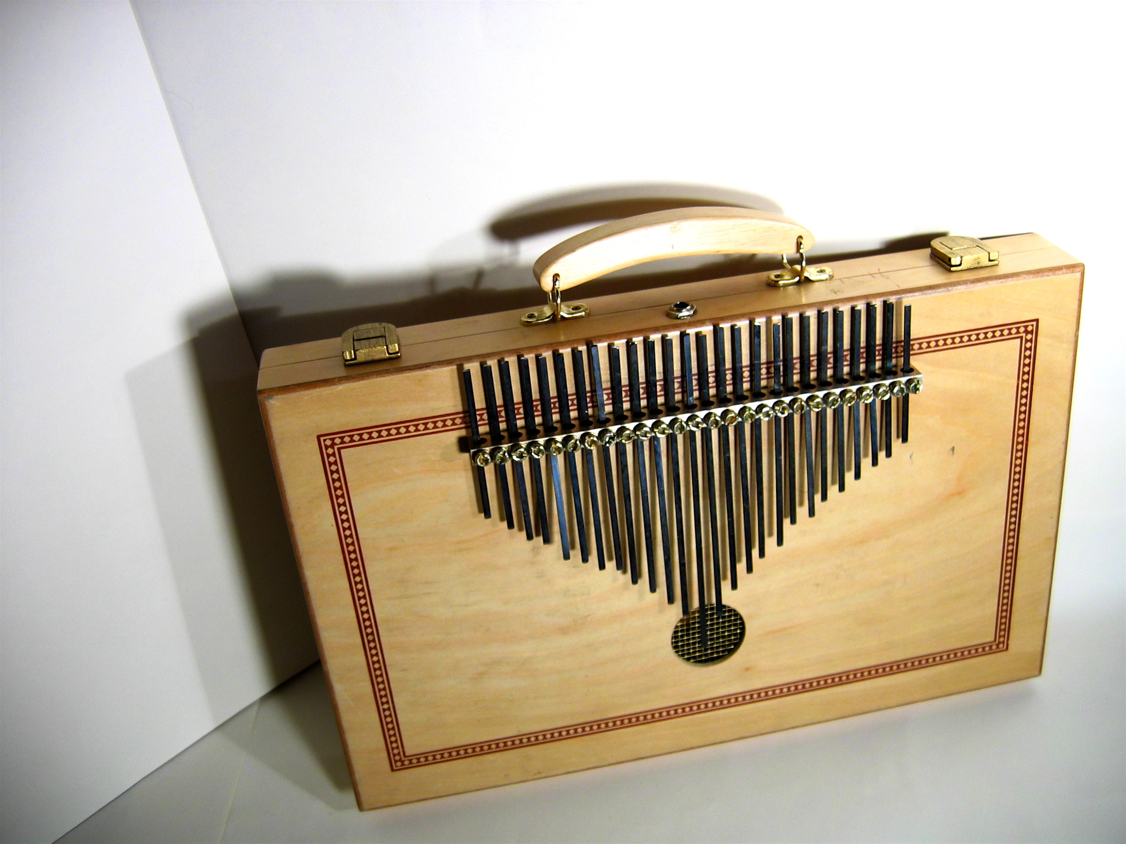 Traditionele Kalimba (Duimpiano) van Spaken & Hout — afbeelding 7