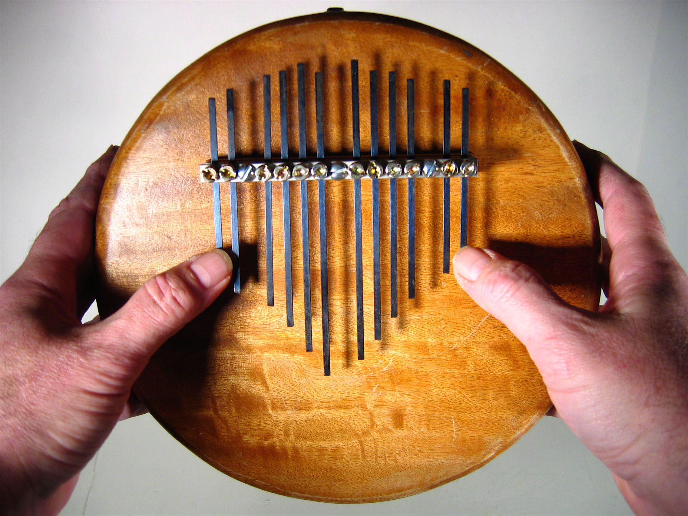 Traditionele Kalimba (Duimpiano) van Spaken & Hout