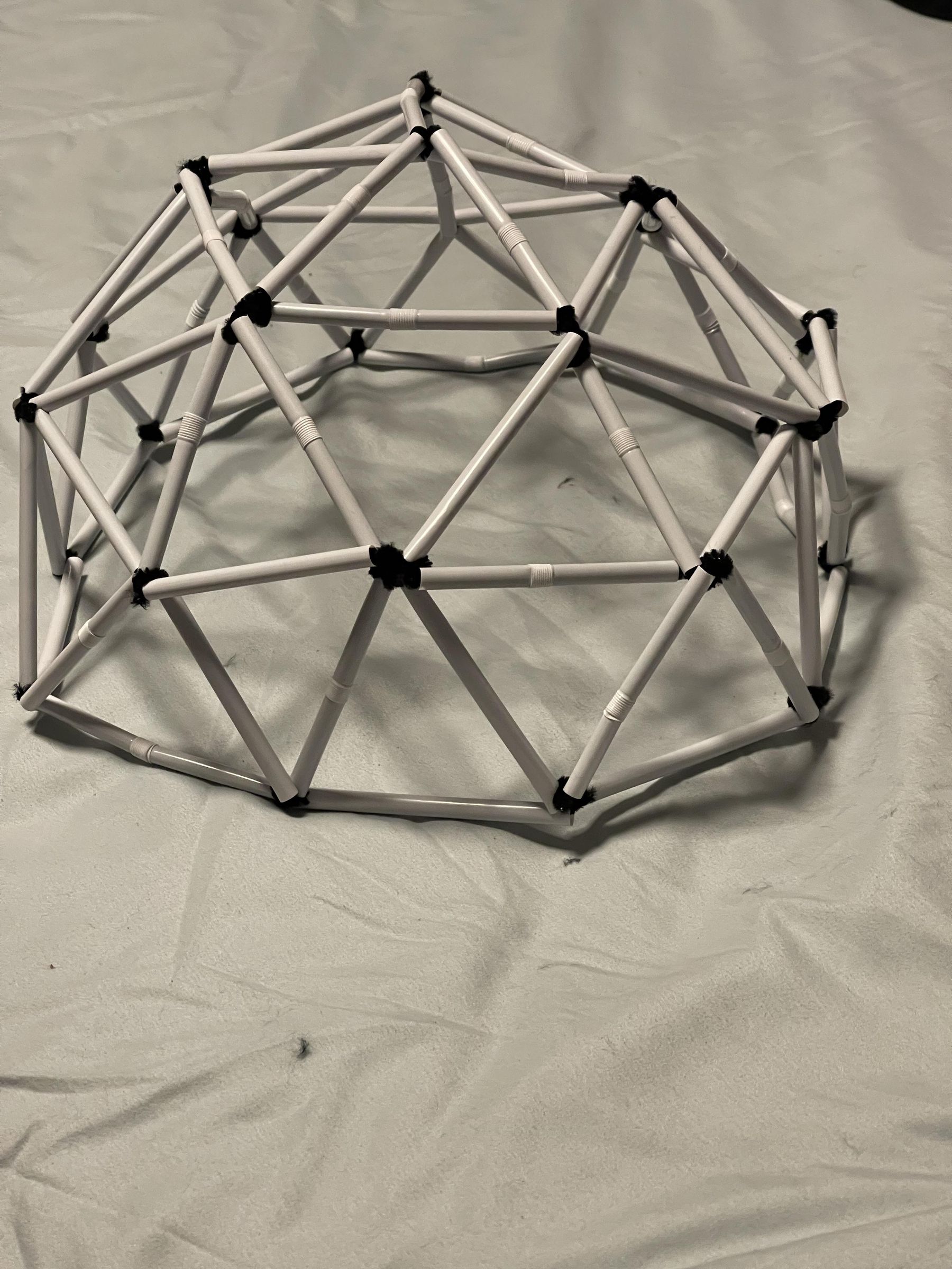 Geodetische Koepel: Buckminster Fuller & Zelfdragende Bollen