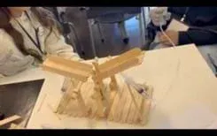 HET HYDRAULISCHE SYSTEEM MONTEREN