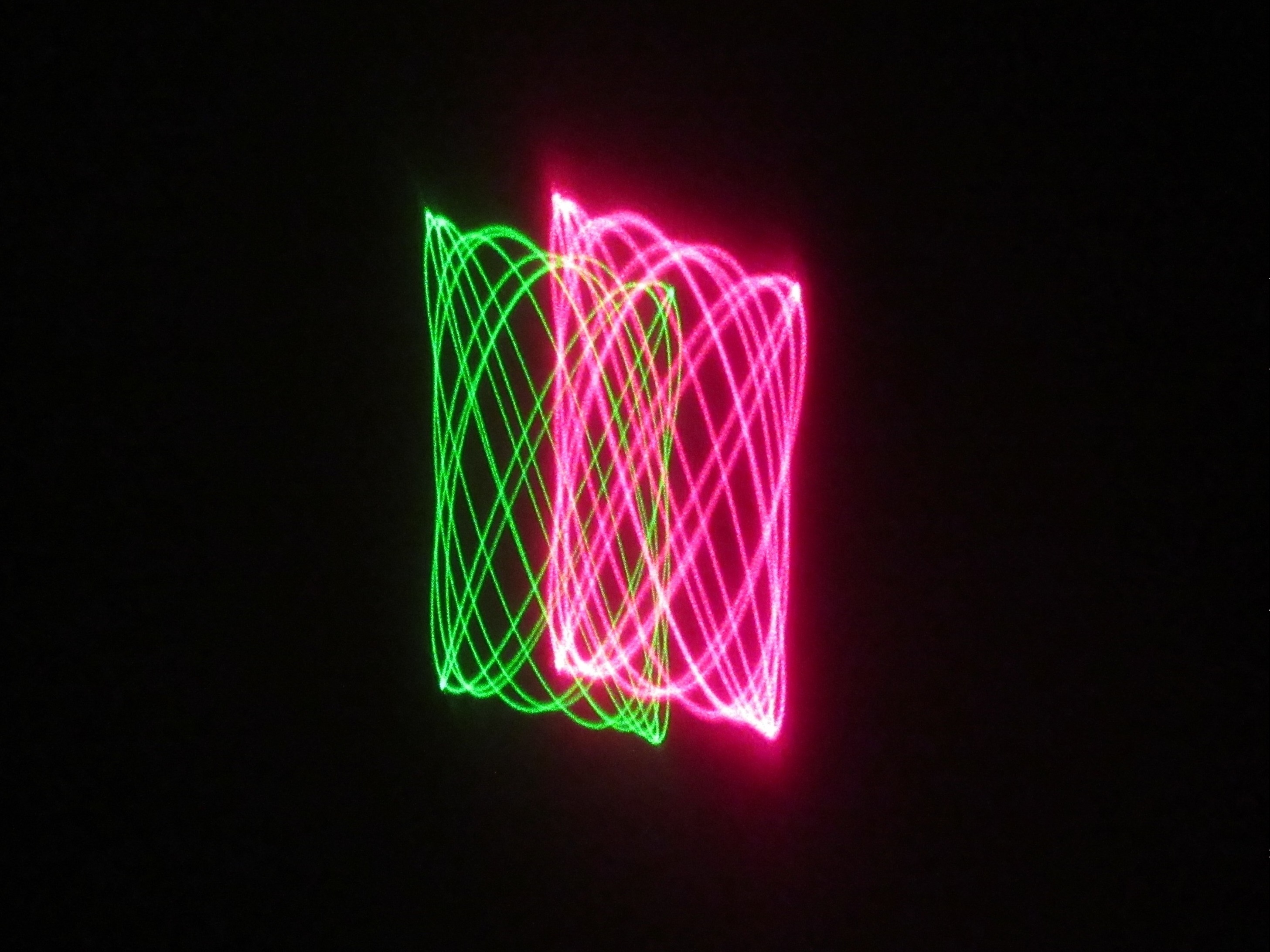 Geluidsgolven Visualiseren met Laser & Membraan (Cymatics)