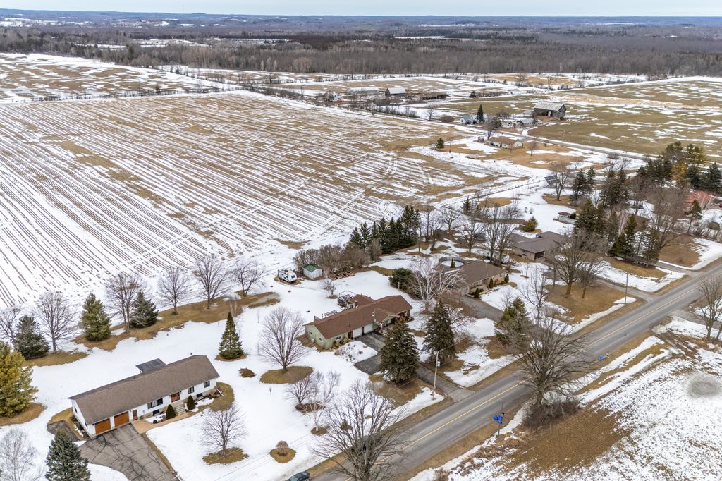 1-1121 Harmony Rd Corbyville, ON