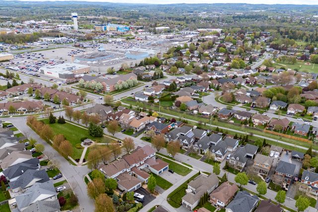 3-796 Prince of Wales Dr PEC, ON