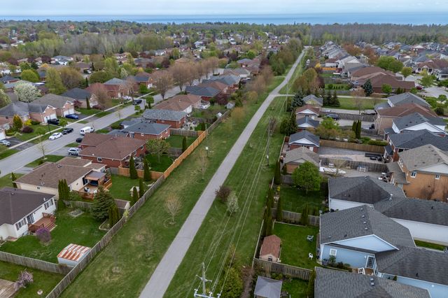 9-796 Prince of Wales Dr PEC, ON