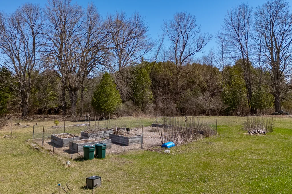 6-1375 Queensborough Rd Madoc, ON