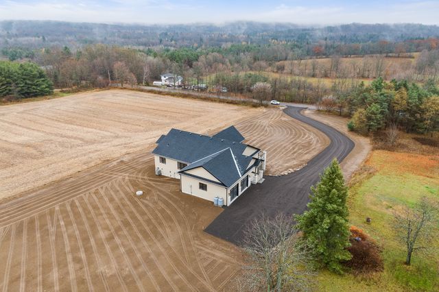 12-578 Pewnryn Rd, Cramache ON