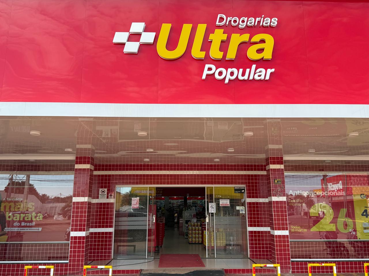 Fachada da DROGARIA ULTRA POPULAR